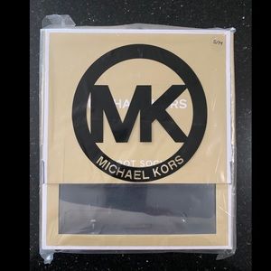 COPY - MICHAEL KORS Socks LOGO RIBBED SHORT BOOT